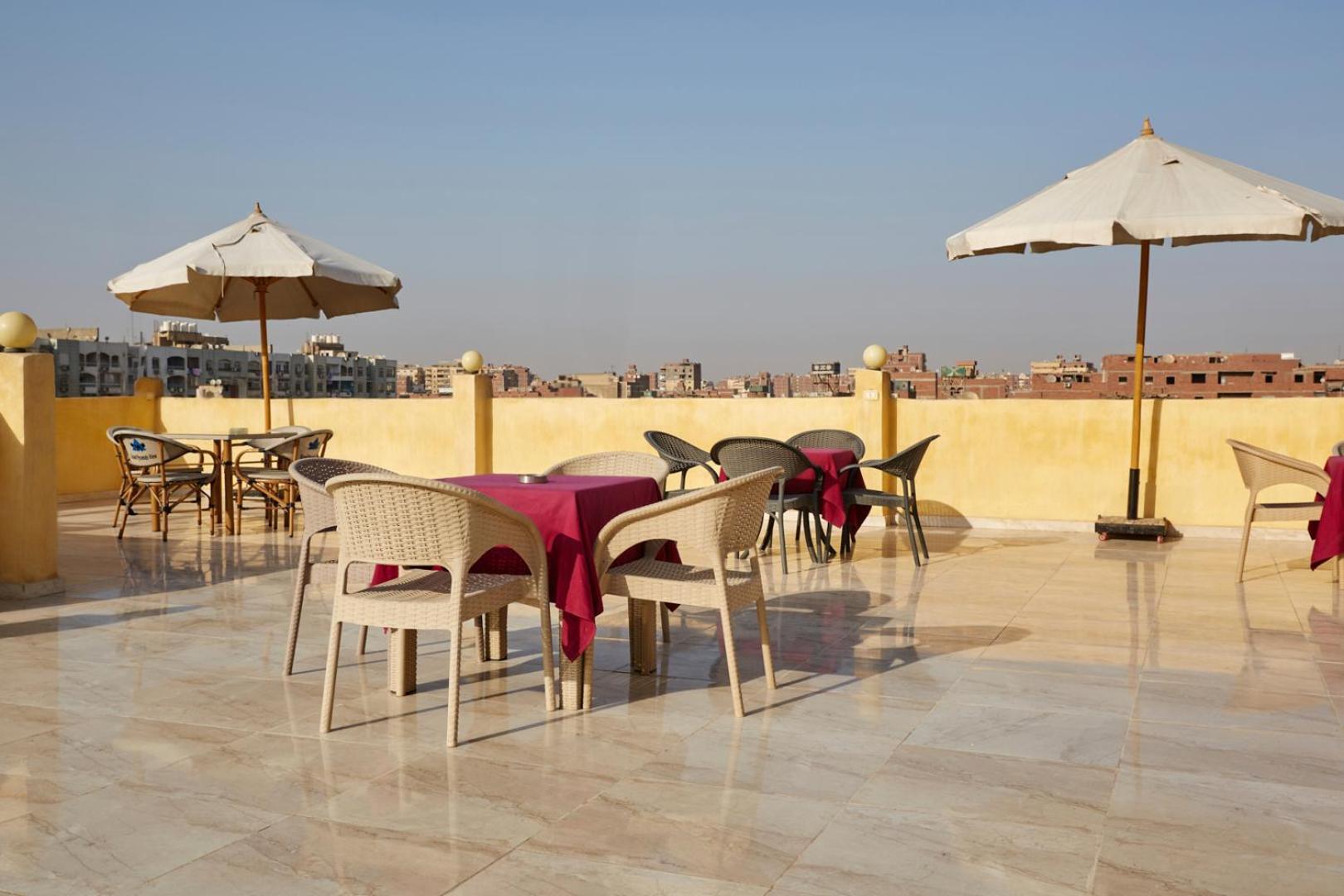 Grand Pyramid View Hotel Kafrat al Jabal Luaran gambar