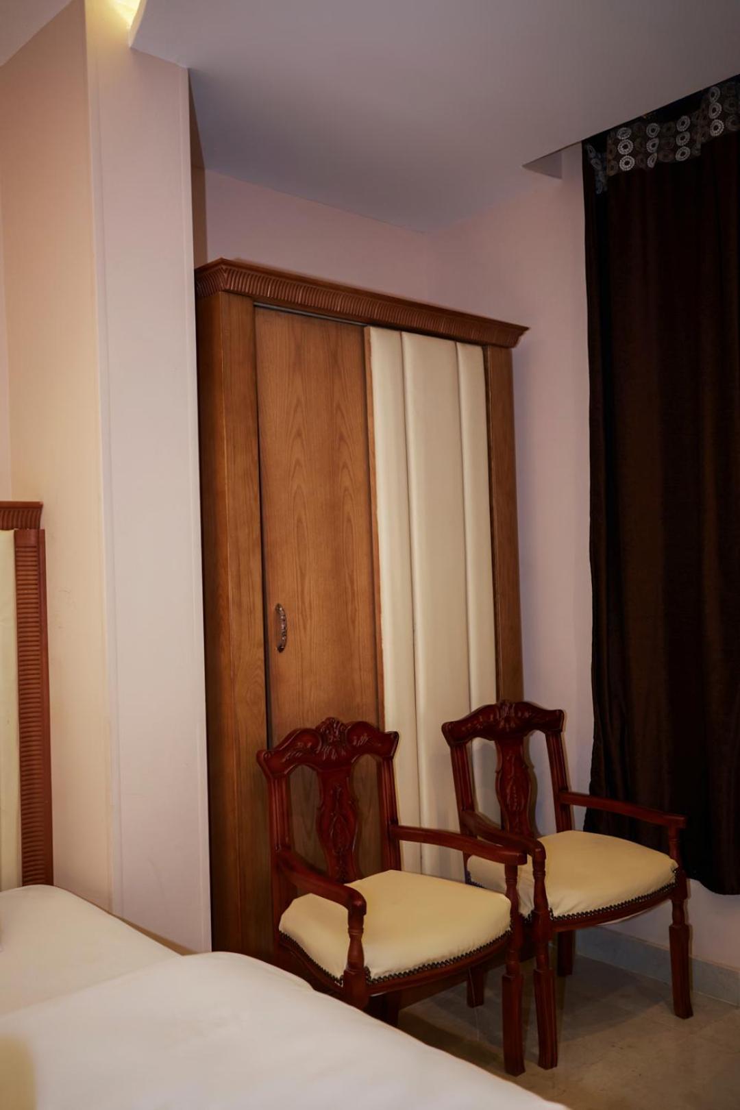 Grand Pyramid View Hotel Kafrat al Jabal Luaran gambar