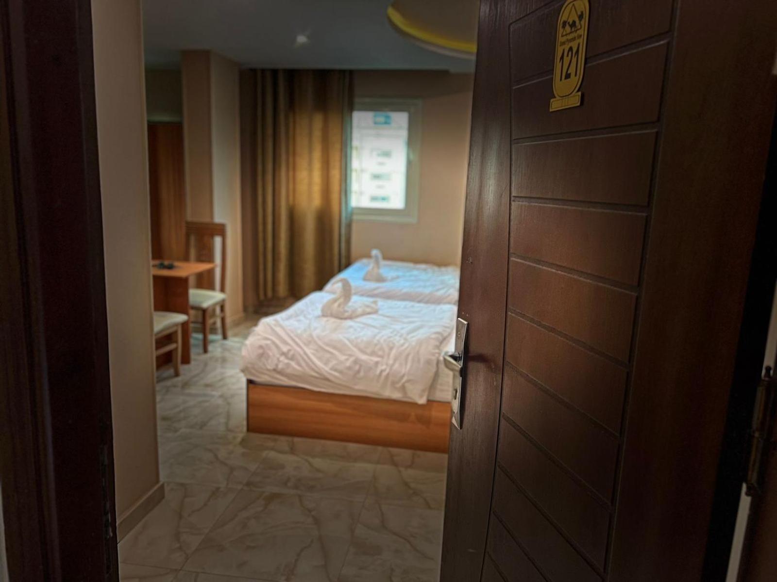 Grand Pyramid View Hotel Kafrat al Jabal Luaran gambar