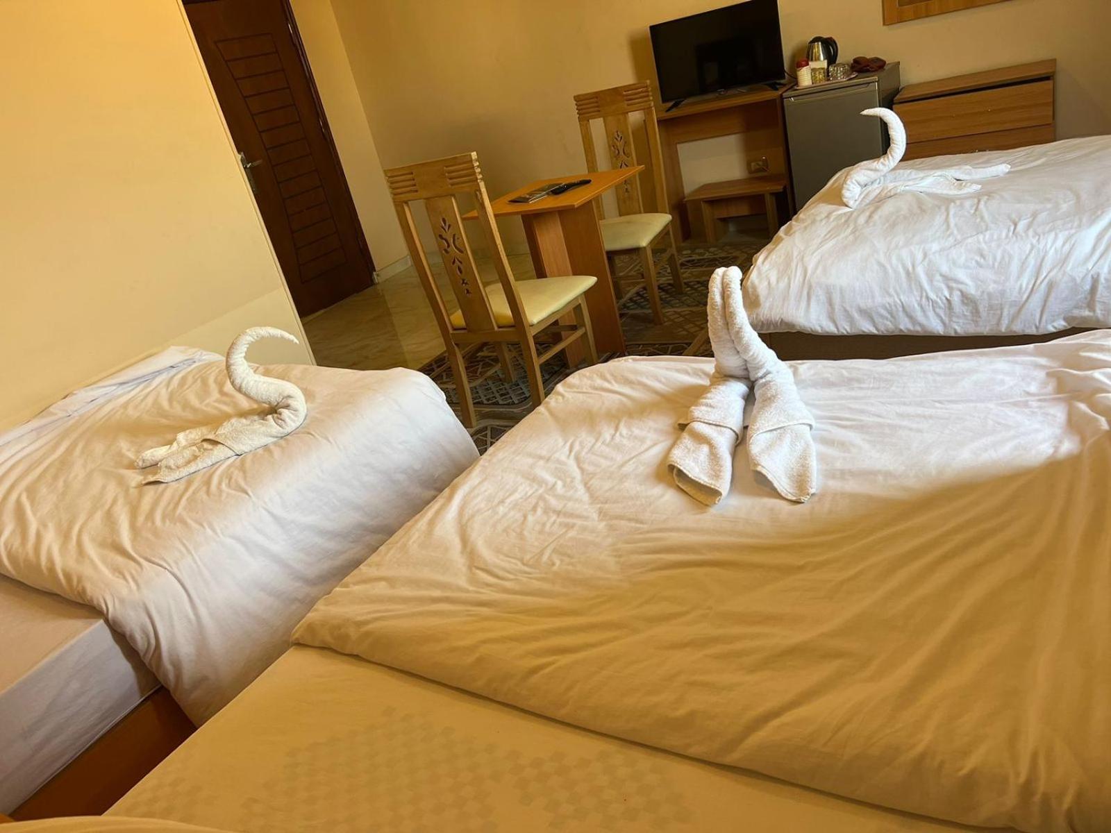 Grand Pyramid View Hotel Kafrat al Jabal Luaran gambar