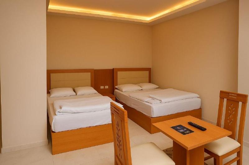 Grand Pyramid View Hotel Kafrat al Jabal Luaran gambar